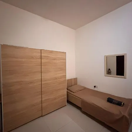 Δωμάτια σε οικογενειακή κατοικία Cozy For 4 Guests, Air-conditioned, Self Check-in Σλιέμα