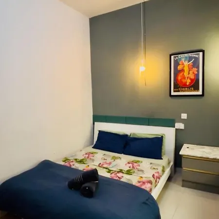 Cozy For 4 Guests, Air-conditioned, Self Check-in Δωμάτια σε οικογενειακή κατοικία *